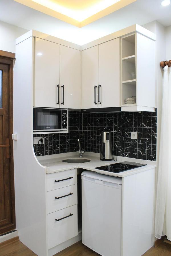 Beyoglu Asmalimescit'Te Mobilyali Balkonlu Daire Apartment Istanbul Exterior photo